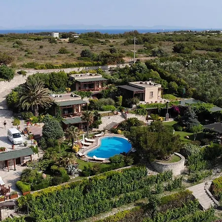 Ada Bacchus Otel Bozcaada