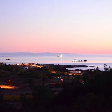 Ada Bacchus Otel Bozcaada