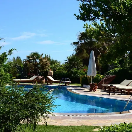 فندق Ada Bacchus 2*