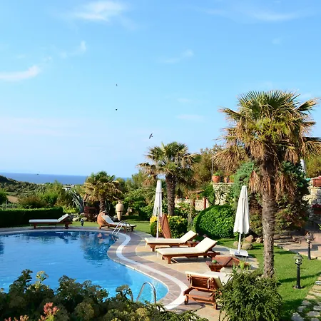 Ada Bacchus 2* 博兹贾阿达岛