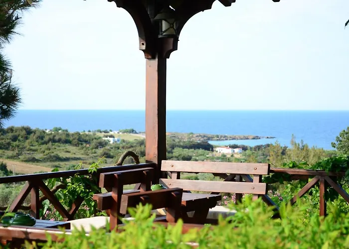 Ada Bacchus 호텔 보즈자아다