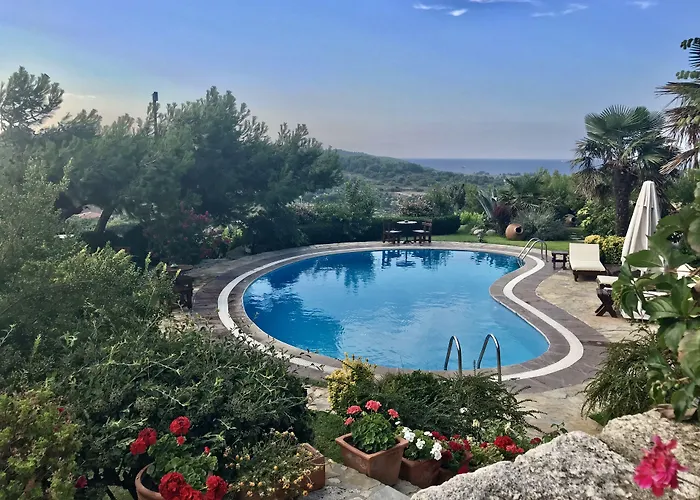 호텔 Ada Bacchus 보즈자아다